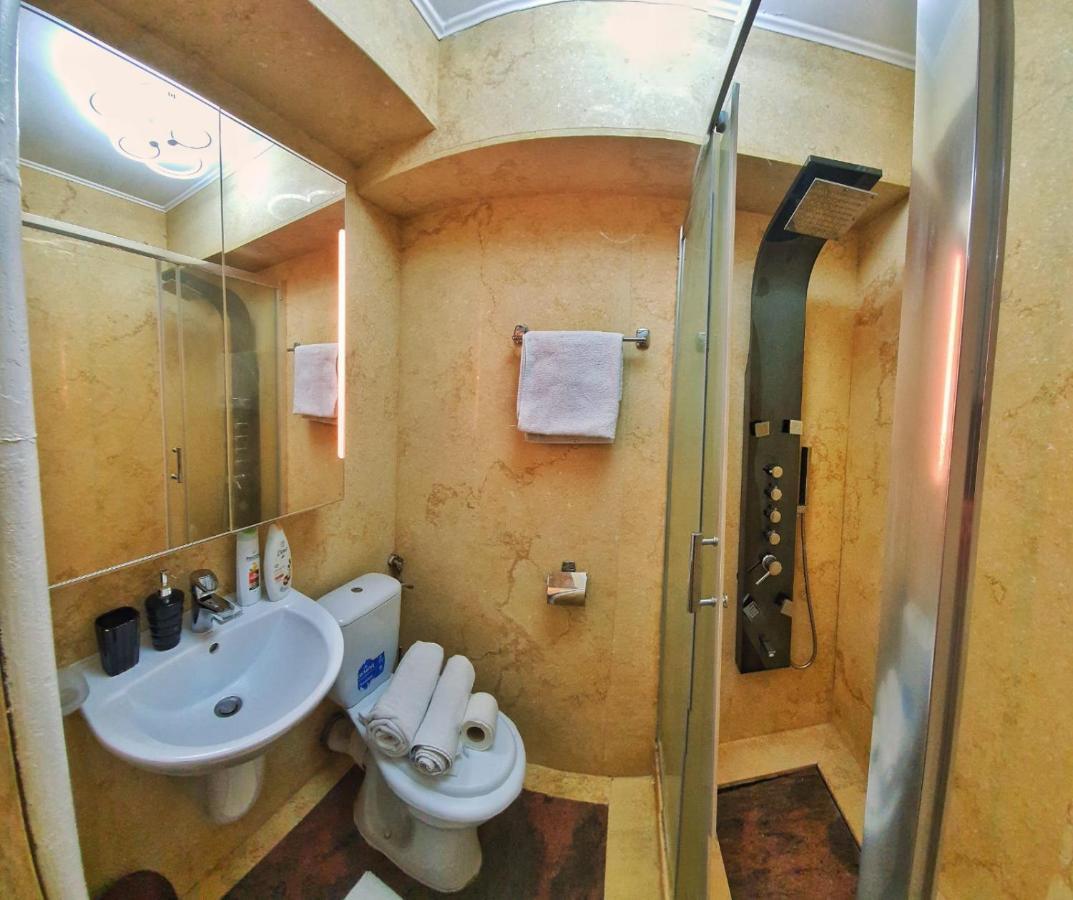 Grand Central Accomodation Doamnei2 Бухарест Екстер'єр фото